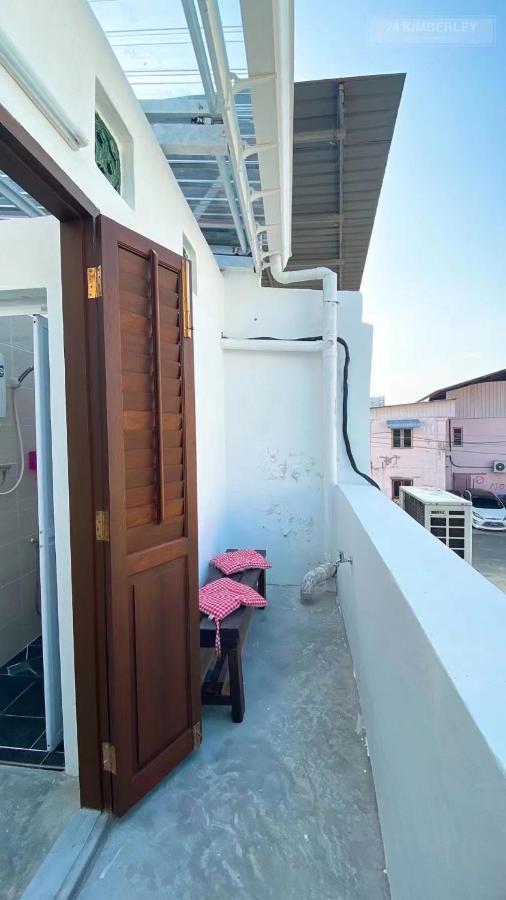 24 Kimberley Hotel Джордж Таун Екстериор снимка